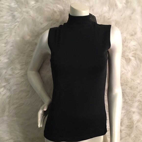 Croft & Barrow Sleeveless high neck Tank Tee - Picture 2 of 8